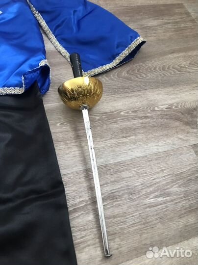 Новогодний костюм для мальчика мушкетер