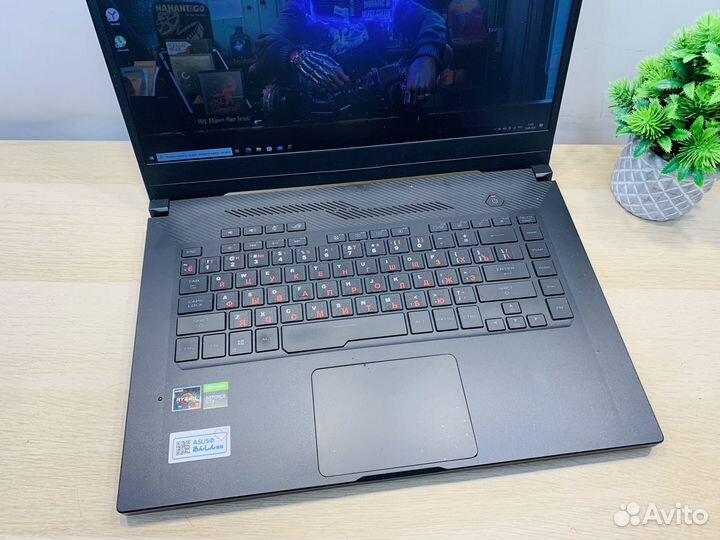 Игровой ноутбук Asus ROG zephyrus