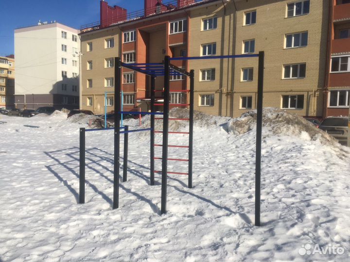 Уличный спортивный комплекс детям и взрослым