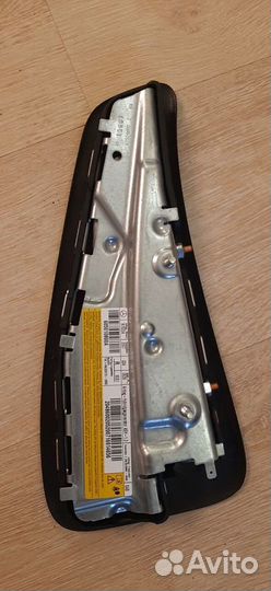 Подушка безопасности с сидения Mercedes W204