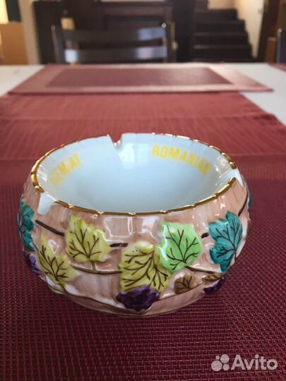 Пепельница фарфоровая