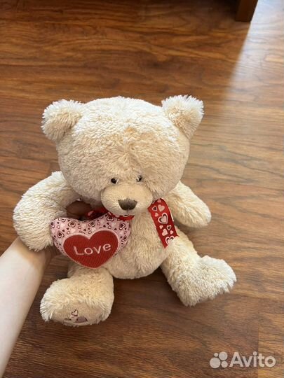 Медведь плюшевый новый 26 см