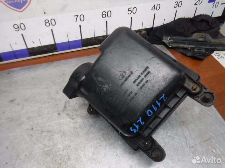Корпус воздушного фильтра Ваз 2110 1.5 16V 2001