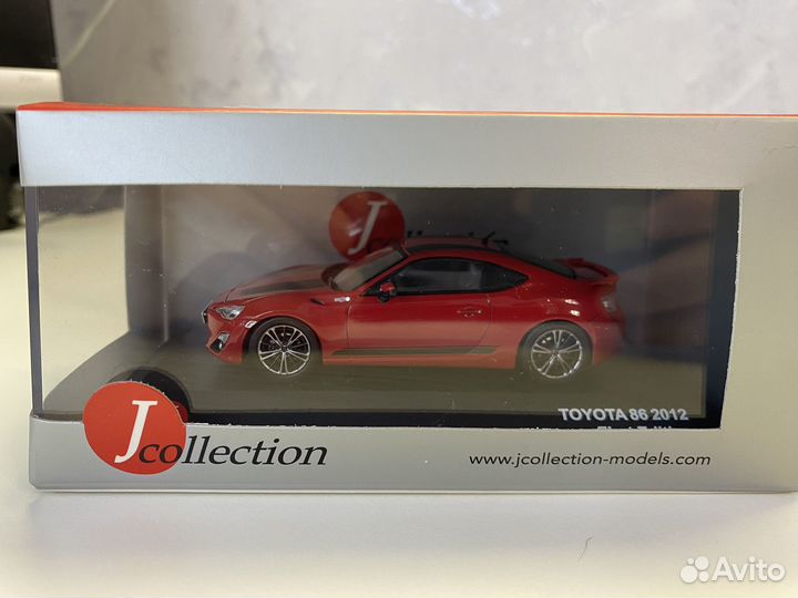 Модель авто toyota gt86 в масштабе 1/43