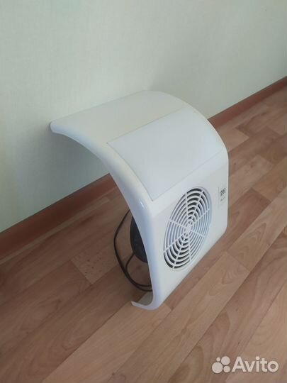 Пылесос для маникюра настольный