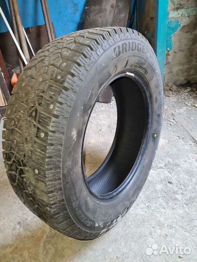 Bridgestone Blizzak Spike-02 195/65 R15