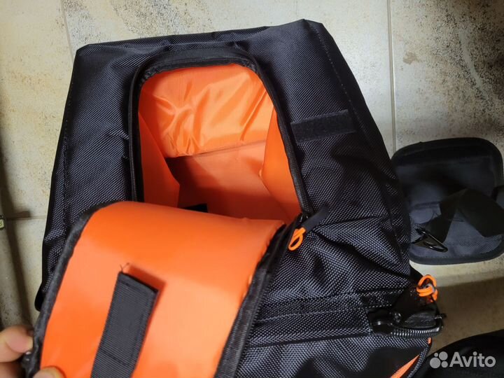 Чехол jbl essential