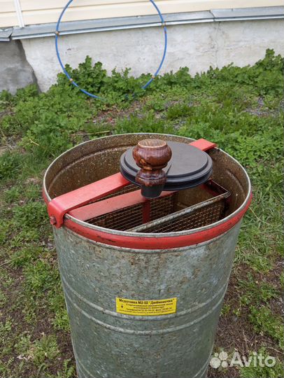 Медогонка ручная