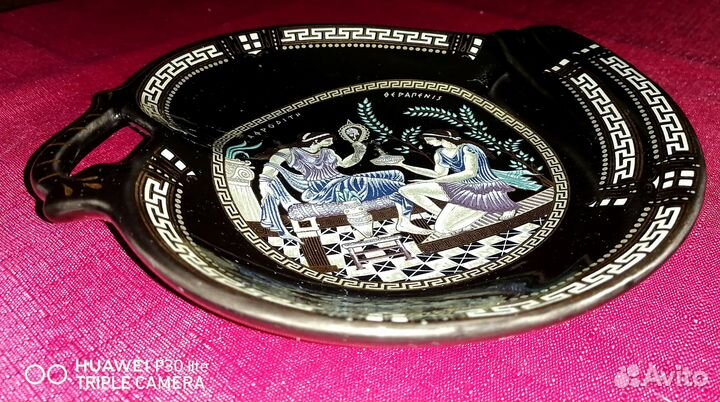 Тарелка декоративная с греческим сюжетом импортная