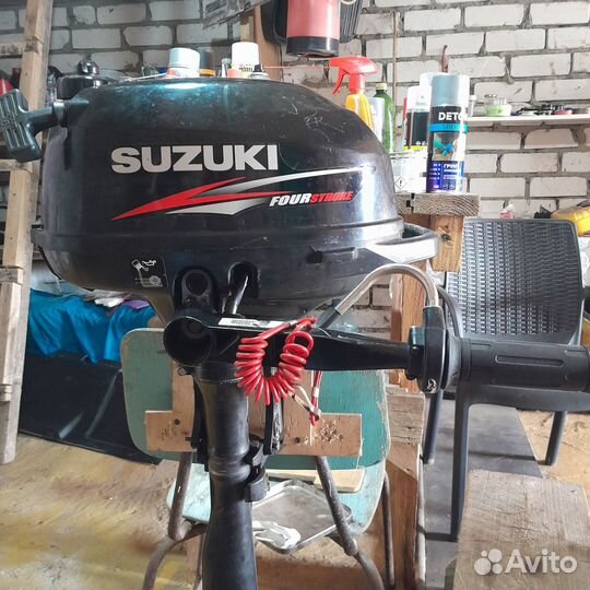 Suzuki df 2.5