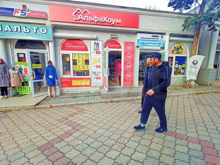 Супертрафик. под Магазин/Аптека р-н Центр, 145 м²