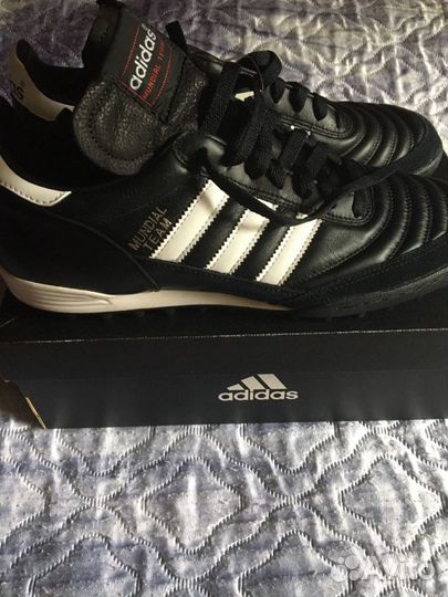 Футбольные бутсы Adidas Mundial Team