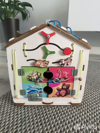 Бизиборд домик со светом