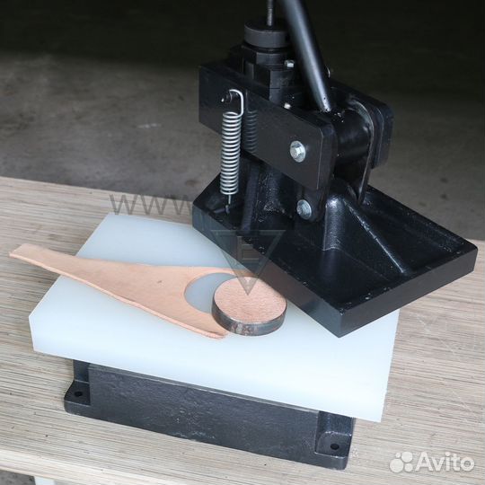 Раскройный-вырубной (высечной) пресс (штамп)