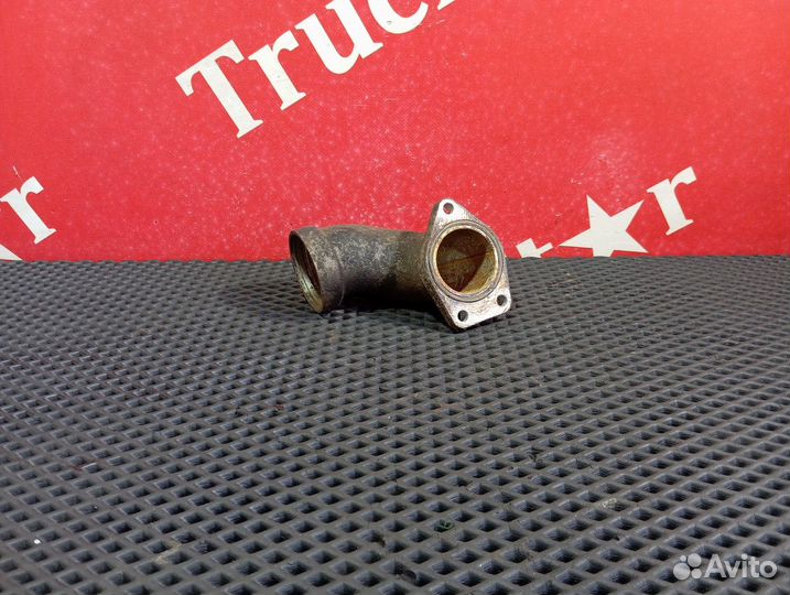 Патрубок системы охлаждения