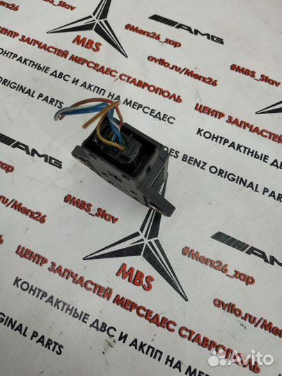 Датчик ускорения w211 Mercedes