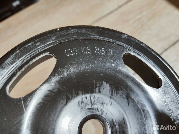 Шкив коленвала Volkswagen Golf 5 caxa 1.4 2008