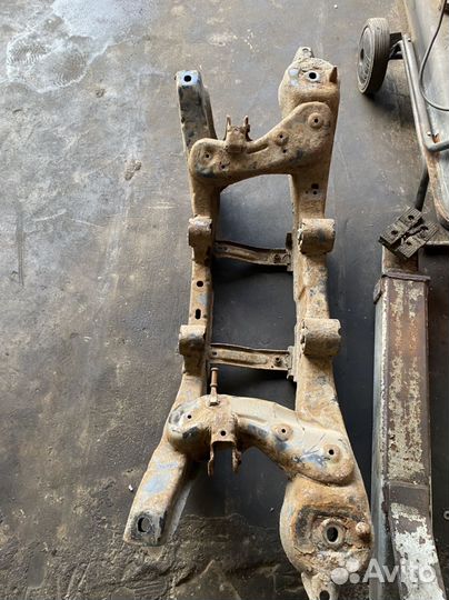 Подрамник задний форд куга 2