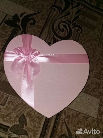 Коробка подарочная