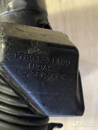 Корпус воздушного фильтра Lexus RX450h