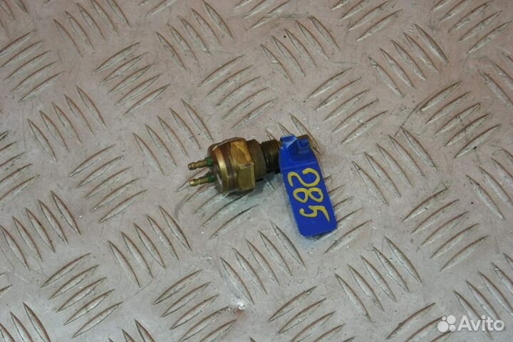 Датчик включения вентилятора Honda VT250Z, MC08E