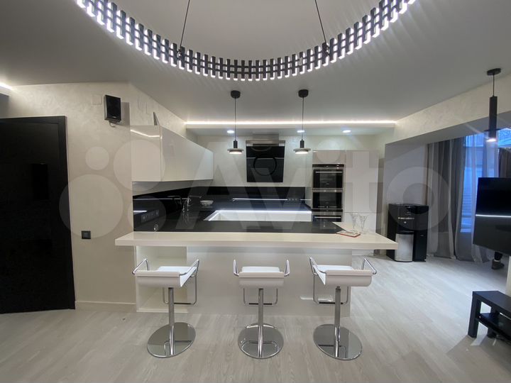 3-к. квартира, 167 м², 3/9 эт.