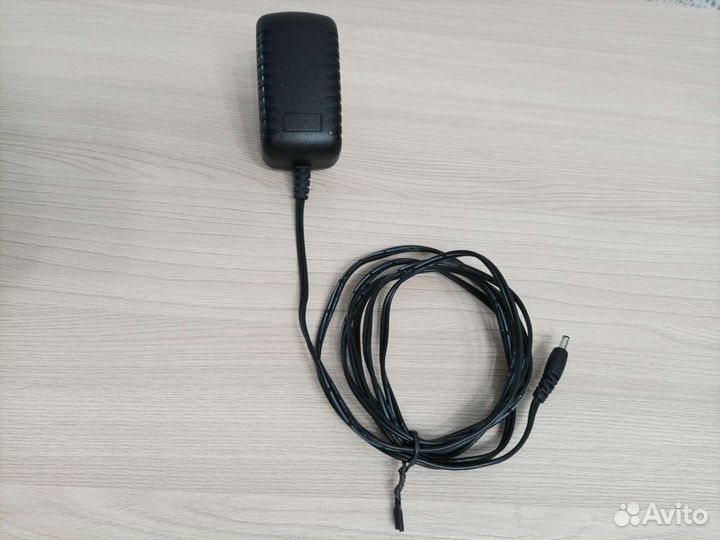 Сзу блок питания Logitech Ksafd0500250W1EU 5V 2.5A