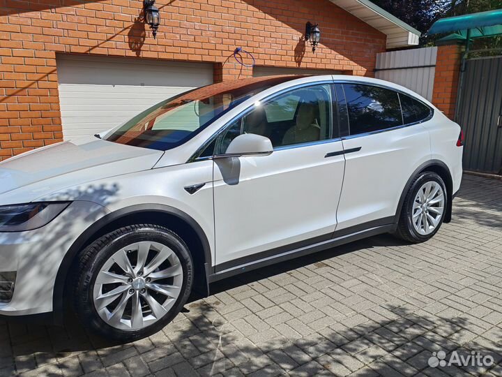 Tesla Model X 329 л.с. AT, 2018, 48 459 км