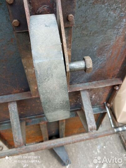 Колеса для промышленных тележек