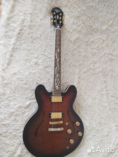 Полуакустическая гитара Michael Kelly