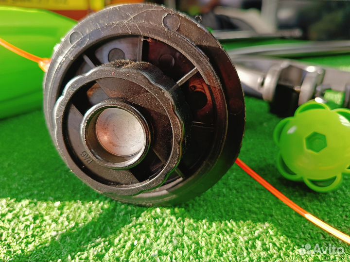 Триммер электрический новый