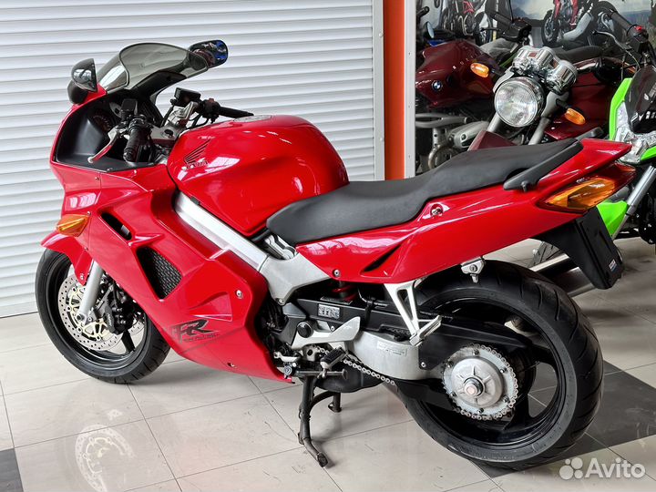 Honda VFR 800