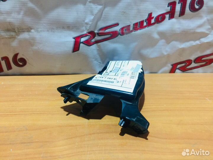 Кронштейн бампера передний левый Bmw 5-Series F07