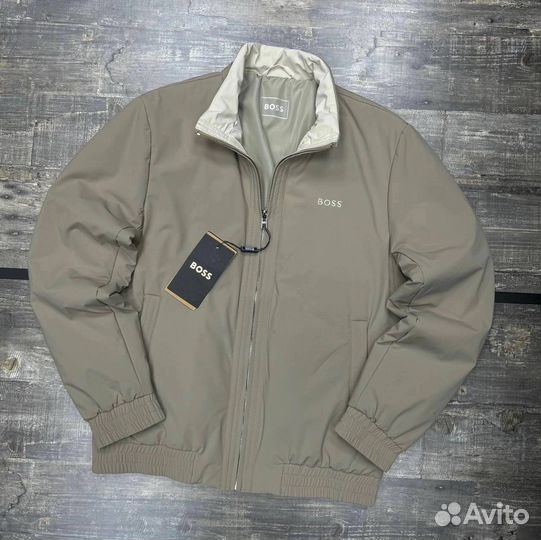 Мужская ветровка от boss