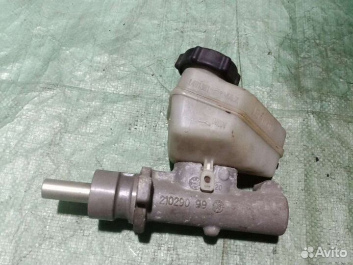 Тормозной цилиндр главный Ford Mondeo 2