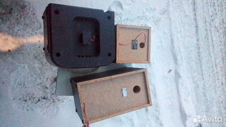 Колонка акустика от музыкального центра akai