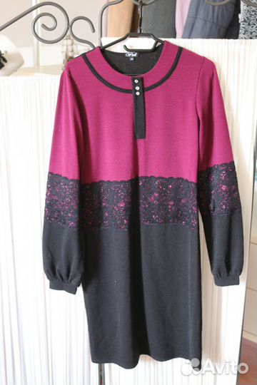 Платье шерстяной трикотаж с кружевом фуксия