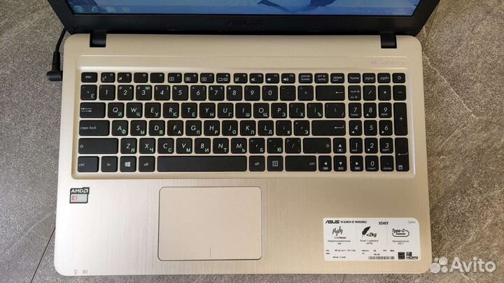 Легкий asus для дома и учебы (SSD 128Gb )