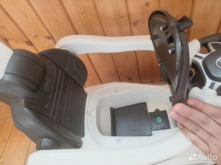 Детская машинка каталка с ручкой