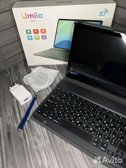 Планшет umiio