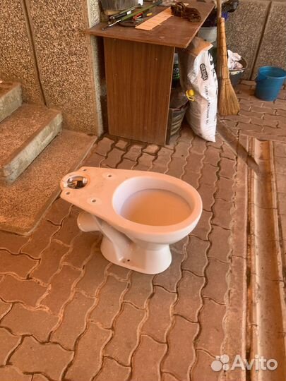 Унитаз без бачка