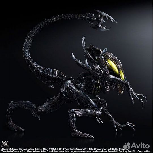 Подвижная Фигурка Play Arts Kai Spitter Alien