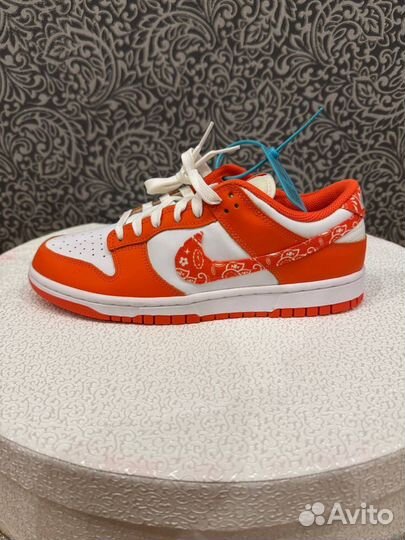 Nike dunk low orange paisley
