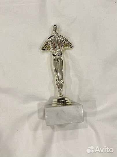 Статуэтка оскар