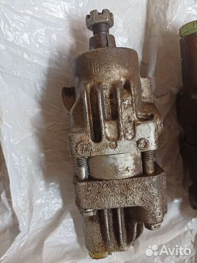 Насос гура ЗИЛ 130,кардан рулевой