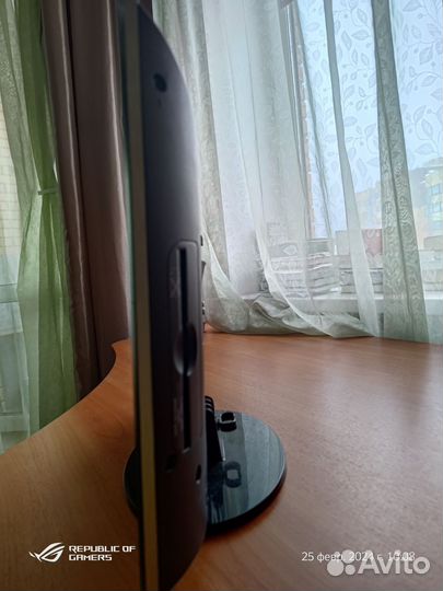 Телевизор ЖК бу 19