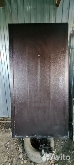 Дверь металлическая входная