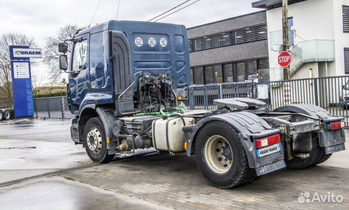 Pазбираем грузовик Renault Premium II с 2007