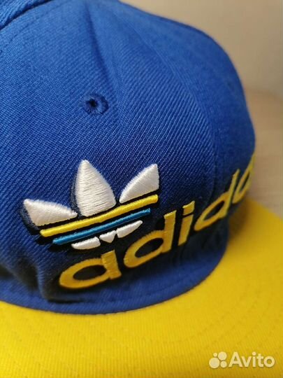 Кепка бейсболка adidas прямой козырек