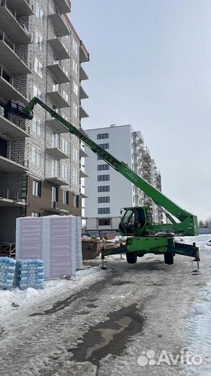 Телескопический погрузчик